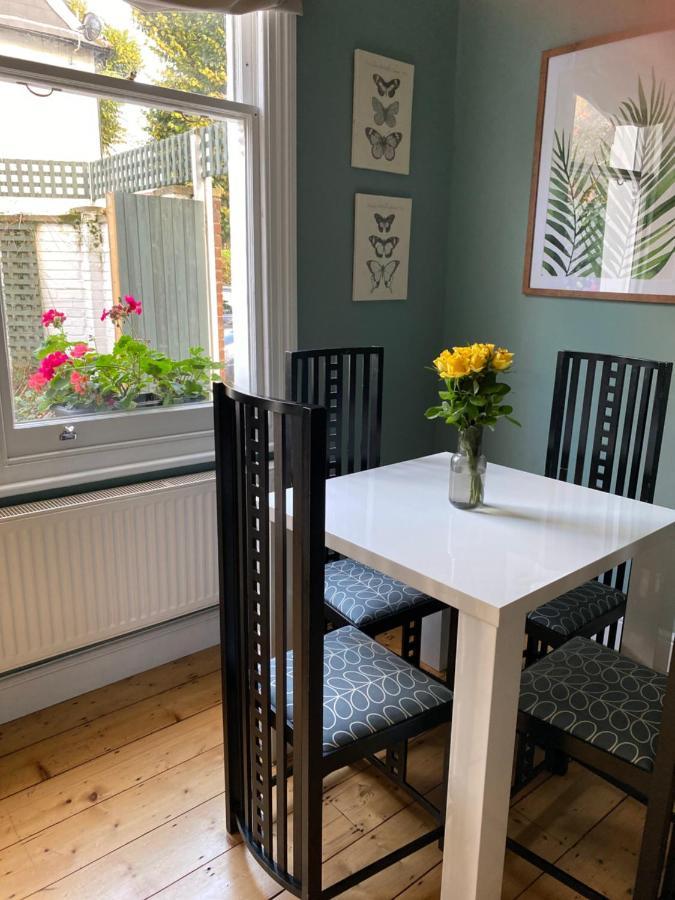 Richmond & Kew Gardens Cozy Garden Flat By The Pagoda Exteriör bild